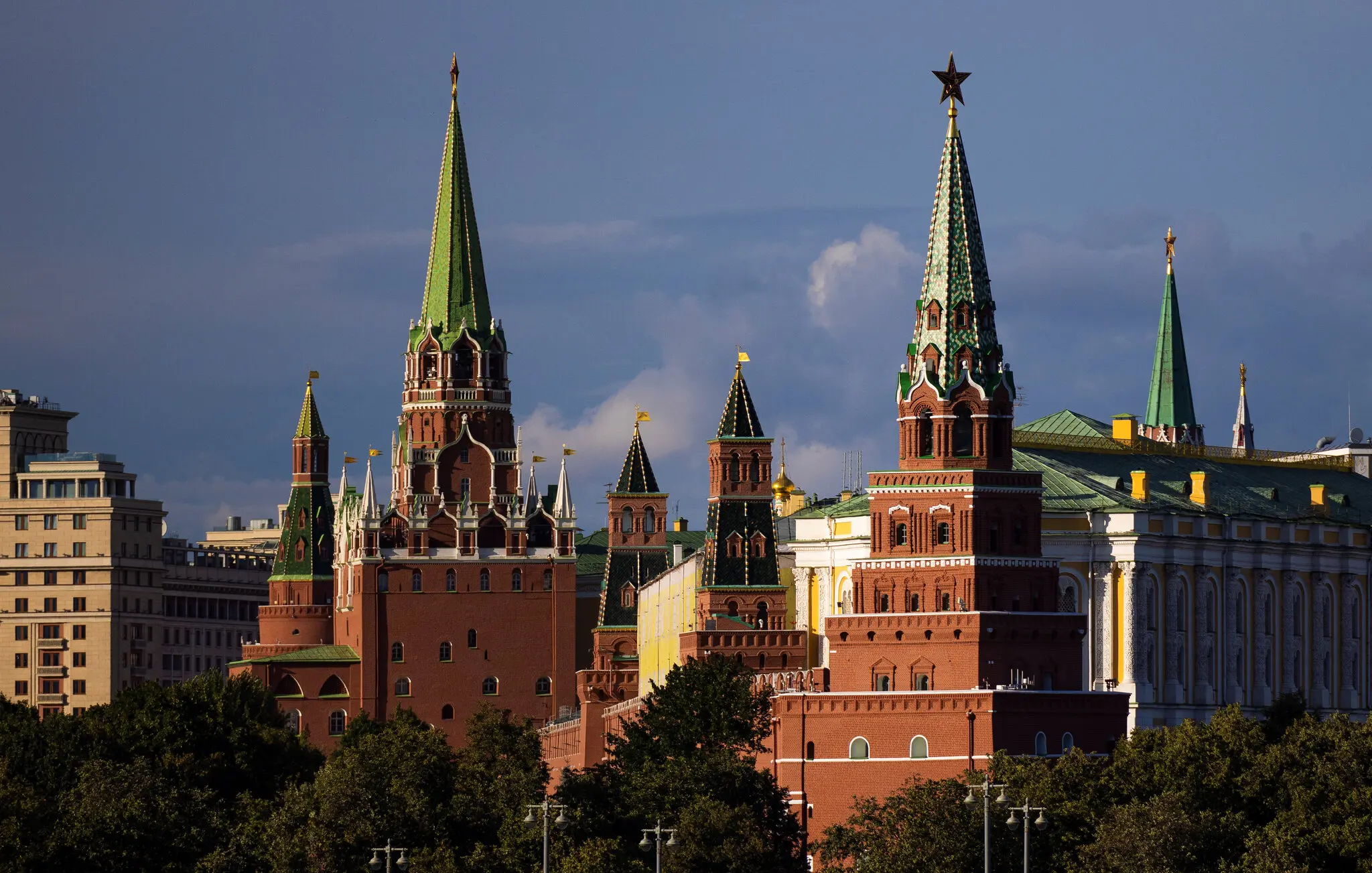 Кремль шукає партнерів для забезпечення безпеки військових баз у Сирії: чи залишиться Росія в регіоні?